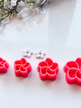 Load image into Gallery viewer, Spring Flower #1 Spring Polymer Clay Cutter