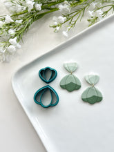 Load image into Gallery viewer, Duo Scalloped Dangle Polymer Clay Cutter Set