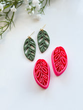 Load image into Gallery viewer, Tropical Leaf Detailed Polymer Clay Cutter