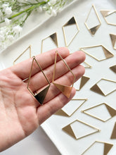 Load image into Gallery viewer, 18K Gold Plated Rhombus Pendant Bezel with One Hole