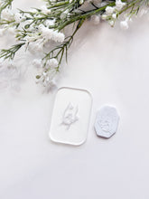 Load image into Gallery viewer, Hand & Paw Acrylic Texture Tile | Acrylic Embossing Stamp