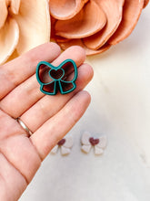 Load image into Gallery viewer, Valentine’s Bow Polymer Clay Cutter Set