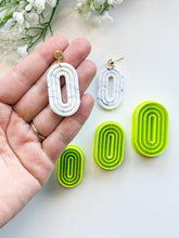 Load image into Gallery viewer, Extruded Oval Polymer Clay Cutter