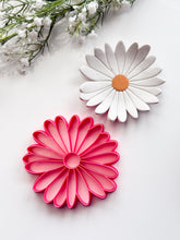 Load image into Gallery viewer, Daisy #2 Trinket Dish/Coaster Clay Cutter