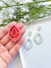 Load image into Gallery viewer, Pointy Donut Polymer Clay Cutter