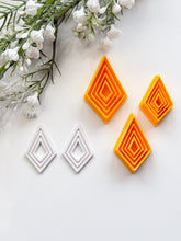Load image into Gallery viewer, Extruded Diamond Polymer Clay Cutter