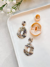 Load image into Gallery viewer, Organic Donut Set Dangle Polymer Clay Cutter