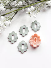 Load image into Gallery viewer, Scalloped Donut Polymer Clay Cutter with Drill Guides