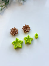 Load image into Gallery viewer, Flower Builder #7 Polymer Clay Cutter Set