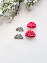 Load image into Gallery viewer, Ginkgo Leaf Spring Polymer Clay Cutter