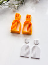 Load image into Gallery viewer, Arch Mirrored Half Lined Set Polymer Clay Cutters