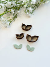 Load image into Gallery viewer, Leaves Polymer Clay Cutter