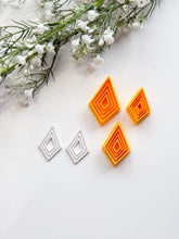 Load image into Gallery viewer, Extruded Diamond Polymer Clay Cutter