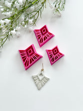 Load image into Gallery viewer, Macrame Rhombus with Drill Guides Polymer Clay Cutter