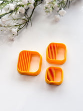 Load image into Gallery viewer, Square Half Lined Polymer Clay Cutter