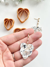 Load image into Gallery viewer, Art Deco Scalloped Shell Polymer Clay Cutter