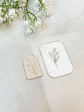 Load image into Gallery viewer, Tulip Acrylic Texture Tile | Acrylic Embossing Stamp