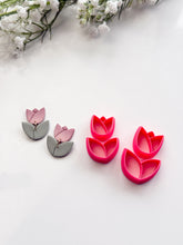 Load image into Gallery viewer, Tulip & Leaves Set Detailed Polymer Clay Cutters