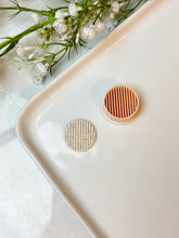 Load image into Gallery viewer, Corduroy Ribbed Circle Polymer Clay Cutter