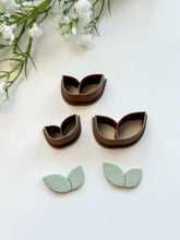 Load image into Gallery viewer, Leaves Polymer Clay Cutter