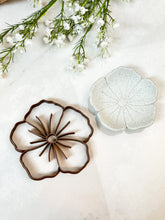 Load image into Gallery viewer, Flower Trinket Dish Clay Cutter PCC1377