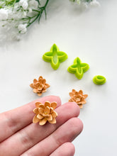 Load image into Gallery viewer, Flower Builder #4 Dahlia Flower Polymer Clay Cutter Set