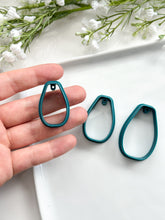 Load image into Gallery viewer, Avocado Shape with Drill Guides Polymer Clay Cutter