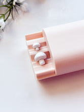 Load image into Gallery viewer, Mushroom Bead Roller
