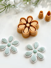Load image into Gallery viewer, Flower Bezel Set Polymer Clay Cutters