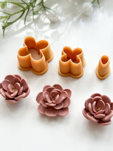 Load image into Gallery viewer, Flower Builder #3 Polymer Clay Cutter Set