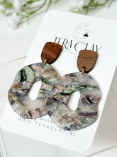 Load image into Gallery viewer, The Agate Chunky Donuts