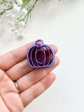 Load image into Gallery viewer, Pumpkin Donut Detailed Polymer Clay Cutter