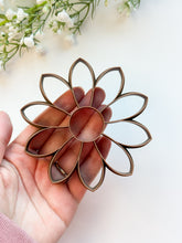 Load image into Gallery viewer, Daisy #1 Trinket Dish/Coaster Clay Cutter