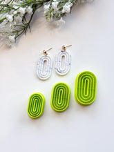 Load image into Gallery viewer, Extruded Oval Polymer Clay Cutter