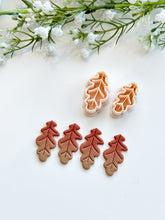 Load image into Gallery viewer, Oak Leaf Detailed Polymer Clay Cutter