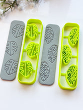 Load image into Gallery viewer, Tropical Leaves Bookmark Clay Cutter
