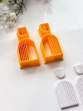 Load image into Gallery viewer, Arch Mirrored Half Lined Set Polymer Clay Cutters