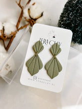 Load image into Gallery viewer, The Makayla in Sage Green