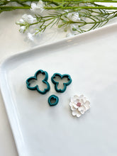 Load image into Gallery viewer, Flower Builder #2 Polymer Clay Cutter Set