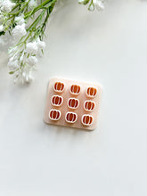 Load image into Gallery viewer, Pumpkin Cluster Polymer Clay Cutter