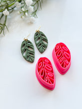 Load image into Gallery viewer, Tropical Leaf Detailed Polymer Clay Cutter