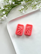 Load image into Gallery viewer, Abstract Semi-flower Polymer Clay Cutter