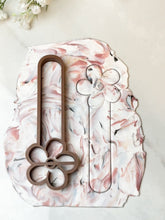 Load image into Gallery viewer, Floral Bookmark Clay Cutter