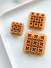 Load image into Gallery viewer, Flower #3 Quadruple Floral Cluster Polymer Clay Cutters