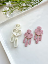 Load image into Gallery viewer, Abstract Quadruple Dangle with Drill Guides Polymer Clay Cutter