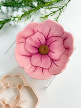 Load image into Gallery viewer, Magnolia Flower Trinket Dish/Coaster Clay Cutter PCC1857