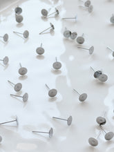 Load image into Gallery viewer, 316 Surgical Stainless Steel Earring Flat Stud Posts 50pcs/bag