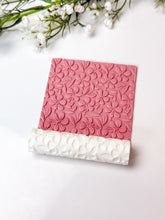 Load image into Gallery viewer, Hibiscus Flower Texture Roller