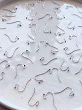 Load image into Gallery viewer, 316 Surgical Stainless Steel Ball End Hooks 50pcs/bag