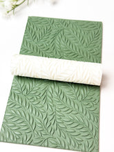 Load image into Gallery viewer, Leafy Vines Texture Roller